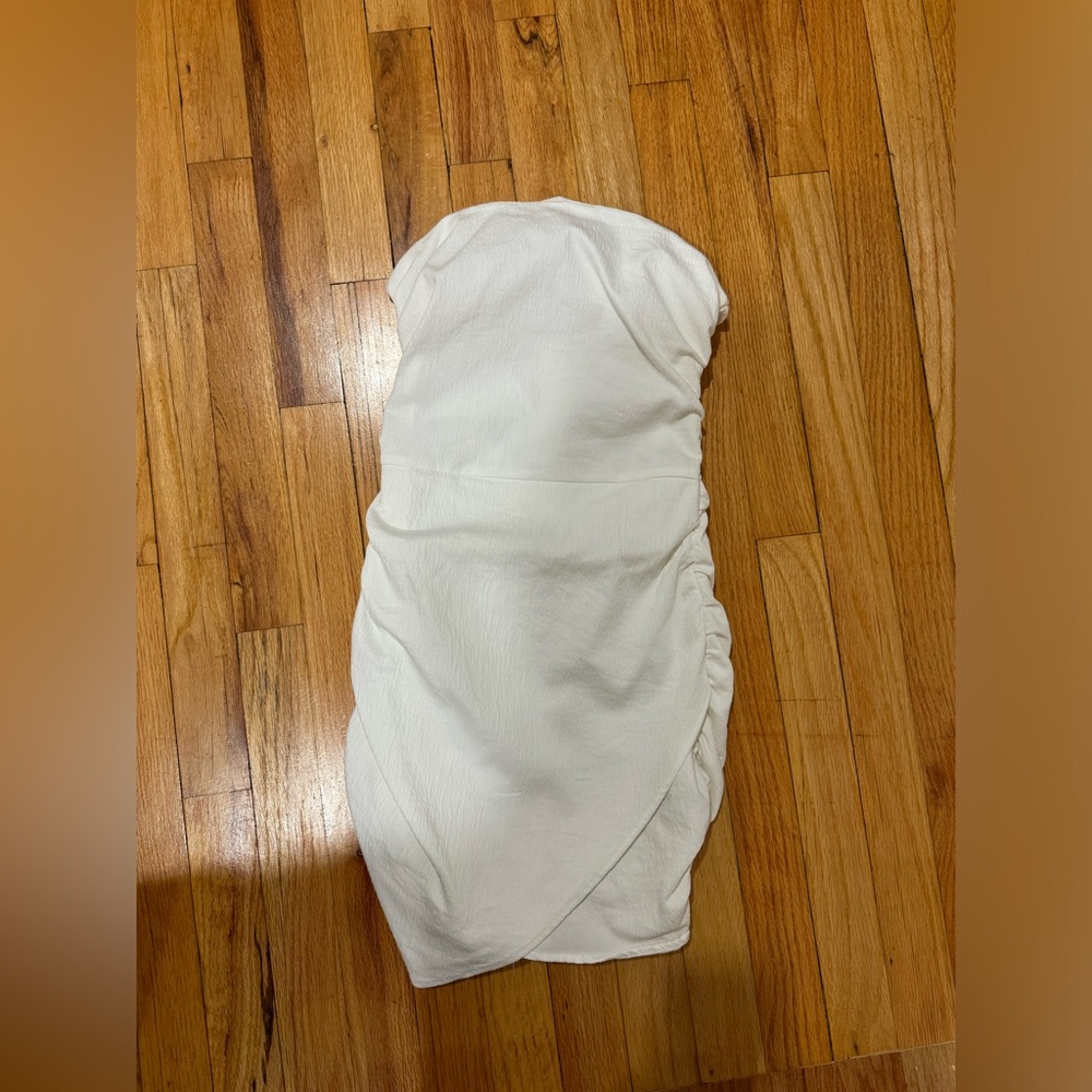 ZARA WHITE STRAPLESS DRESS